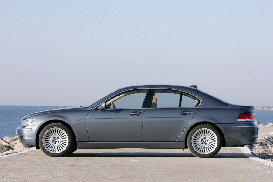  BMW 7-Series 2006 года  (фото 12 из 53)